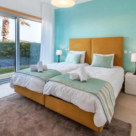 Ferrel Sleeps 6 Pool Wifi 别墅